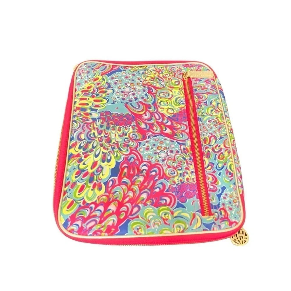 Lily Pulitzer laptop/tablet colorful zip case bright pink nylon lining pockets.